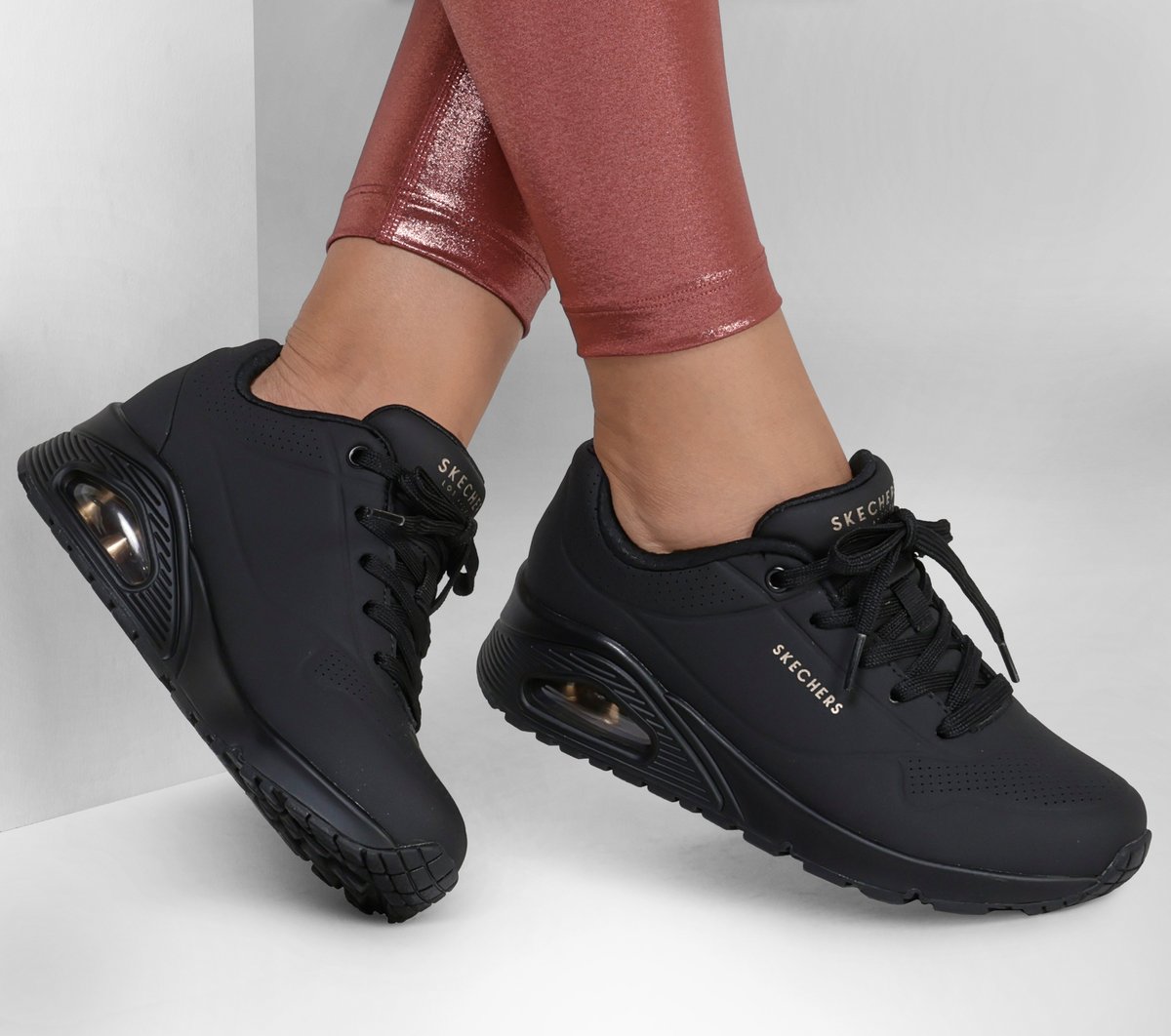 UNO - Stand on Air | Skechers US
